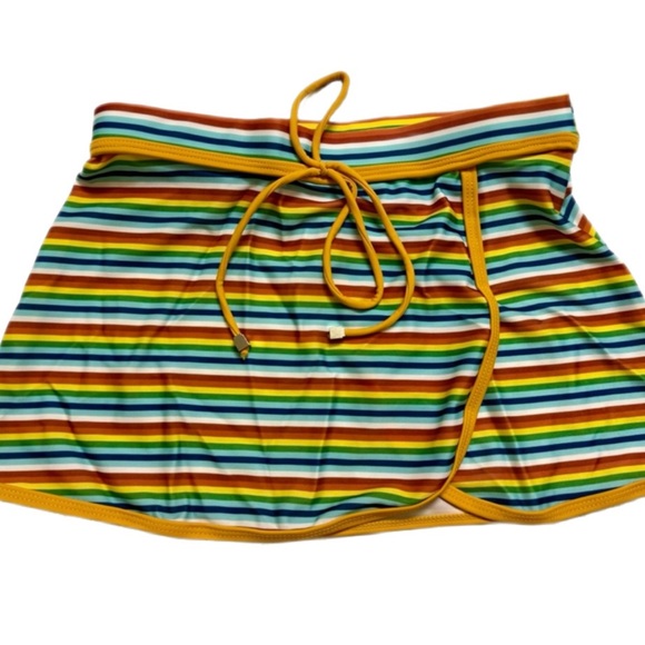 Striped Bikini Set + Matching Skirt - Picture 12 of 14